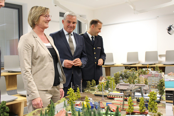 Impressionen von der Einweihung der Landesfeuerwehrschule in Bruchsal 