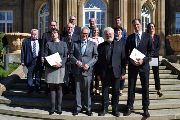 MEDIEN Neuer Präsident der Landesanstalt für Kommunikation Staatsminister Klaus-Peter Murawski mit altem und neuem LFK-Vorstand