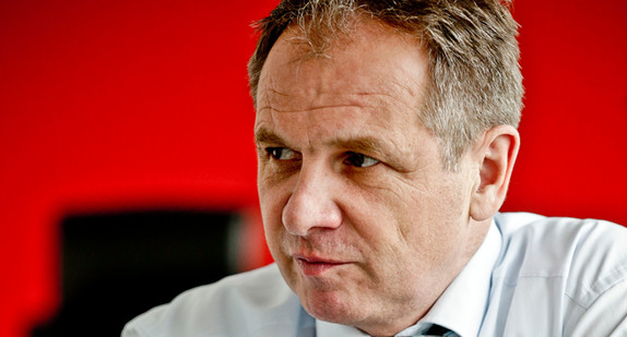 Innenminister Reinhold Gall bei einem Interview.