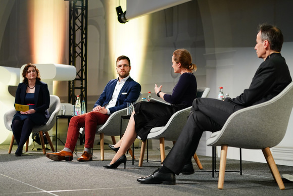 4. Cybersicherheitsforum in Stuttgart im Haus der Wirtschaft am 13. April 2022