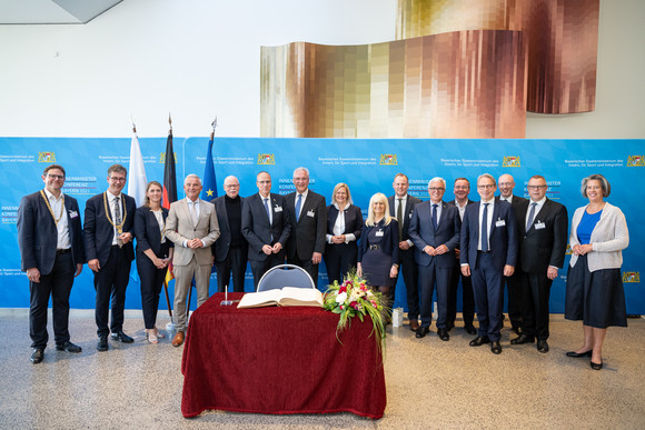 Innenministerkonferenz Frühjahrssitzung der Innenministerkonferenz 2022 Frühjahrssitzung der Innenministerkonferenz 2022 in Würzburg