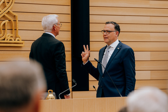 Vereidigung von Siegfried Lorek, Staatssekretär im Ministerium der Justiz und für Migration