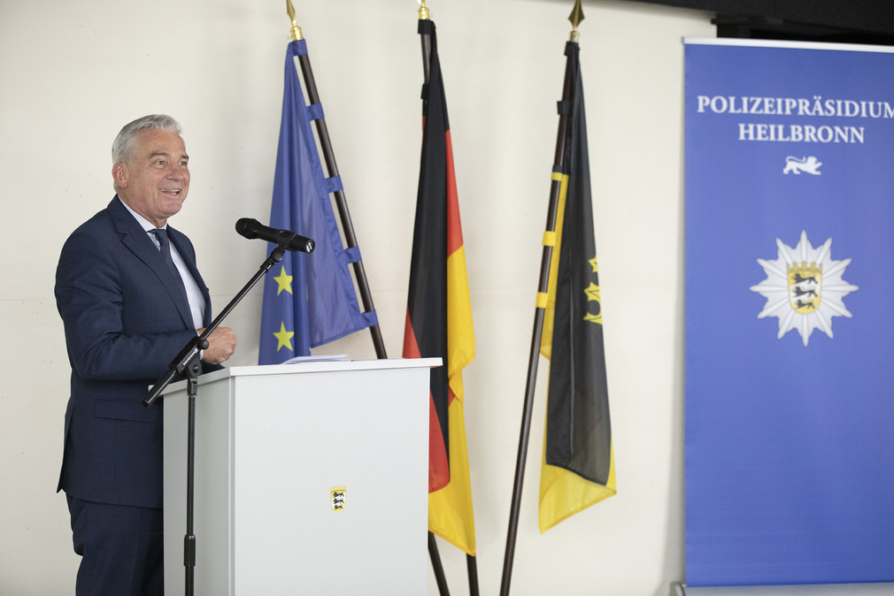 Innenminister Thomas Strobl bei der Übergabe des Schieß- und Einsatztrainingszentrums an die Polizei Heilbronn.