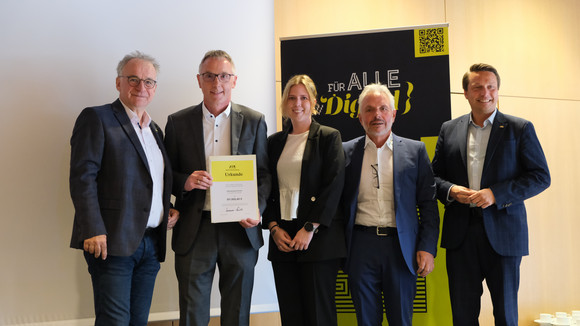 Digitalisierung Förderung des Breitbandausbaus Übergabe der Breitbandförderbescheide im Innenministerium am 05.05.2025
