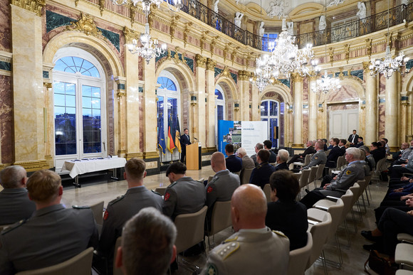 20261008_MIN Kriegsgräberfürsorge