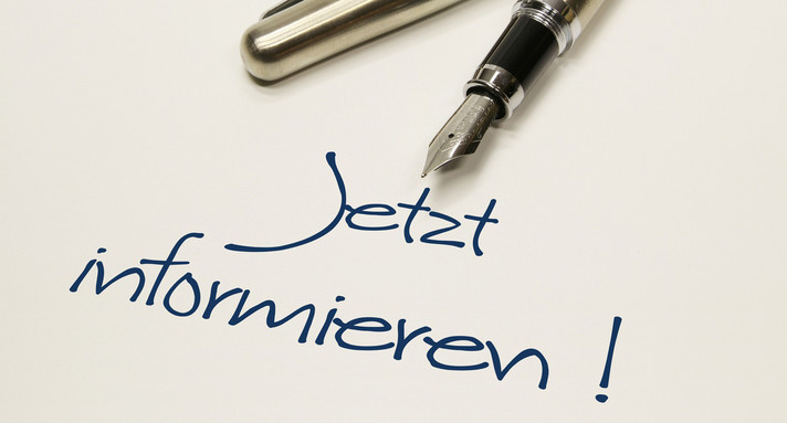 Stift und Schriftzug "Jetzt informieren". Quelle: Fotolia