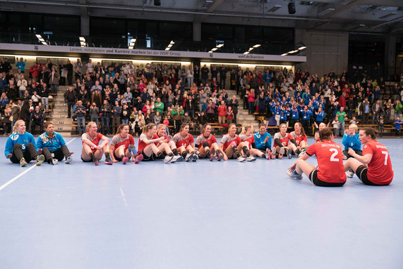 Europäische Polizeimeisterschaft im Handball der Frauen - Siegesfeier