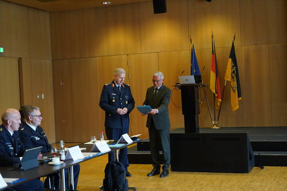 AG Sicherheit im Luftraum