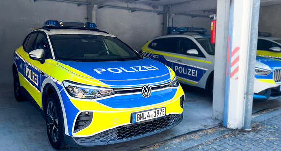 Elektrofahrzeug der Polizei BW