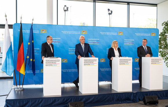 Innenministerkonferenz Frühjahrssitzung der Innenministerkonferenz 2022 Frühjahrssitzung der Innenministerkonferenz 2022 in Würzburg
