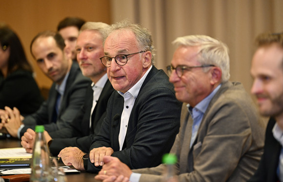 Unterzeichnung Glasfaserpakt Baden-Württemberg