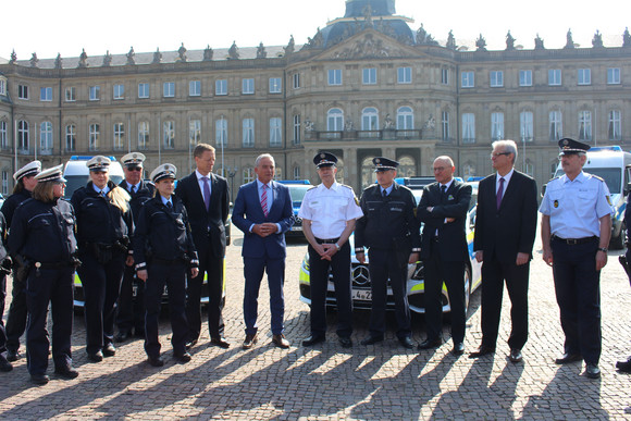 Fahrzeugübergabe der neuen Flotte der Polizei Baden-Württemberg