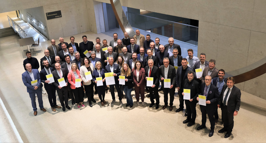 Übergabe von Breitbandförderbescheiden