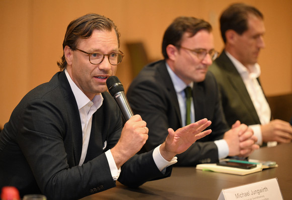 Unterzeichnung Glasfaserpakt Baden-Württemberg