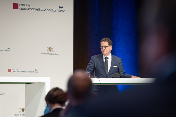 Gesundheit Dritte Jahresveranstaltung des Forums Gesundheitsstandort Der Ministerialdirektor im Ministerium für Wirtschaft, Arbeit und Tourismus Michael Kleiner spricht auf der dritten Jahresveranstaltung des Forums Gesundheitsstandort Baden-Württemberg.