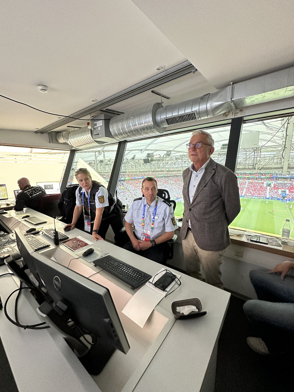 Innenminister Thomas Strobl besucht die Einsatzkräfte in Stuttgart bei der UEFA EURO 2024
