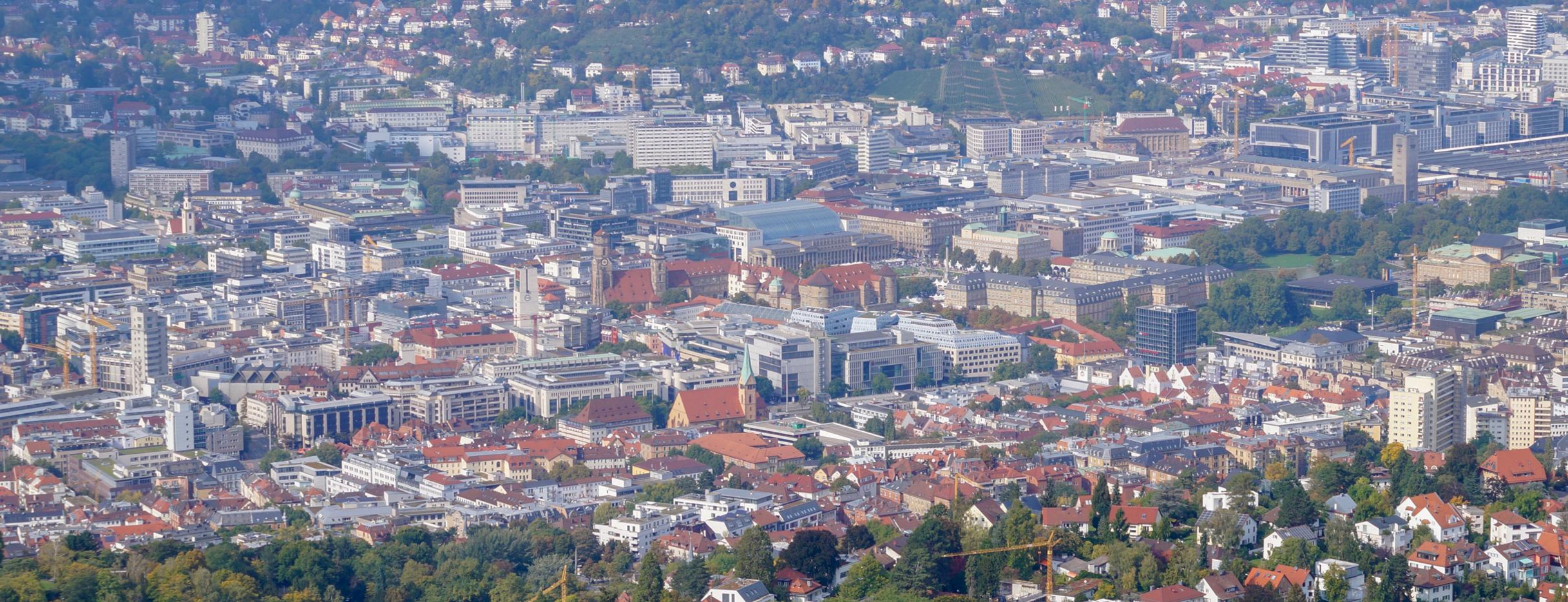 Blick vom Fernsehturm auf die Landeshauptstadt Stuttgart