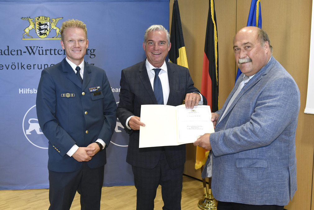 Innenminister Thomas Strobl bei der Auszeichnung ehrenamtsfreundlicher Arbeitgeber im Bevölkerungsschutz 