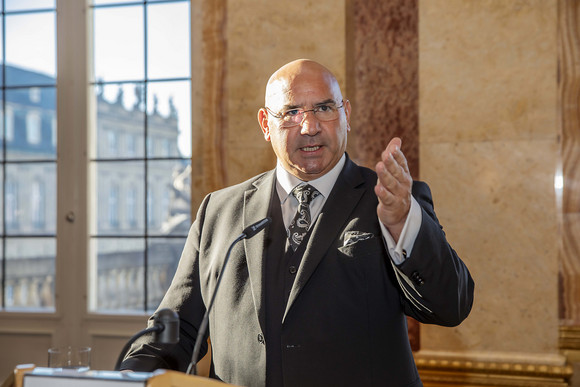 Minderheiten Staatsvertrag mit Landesverband der Deutschen Sinti und Roma Daniel Strauß, Vorsitzender des Landesverbands Deutscher Sinti und Roma (Bild: Staatsministerium Baden-Württemberg)
