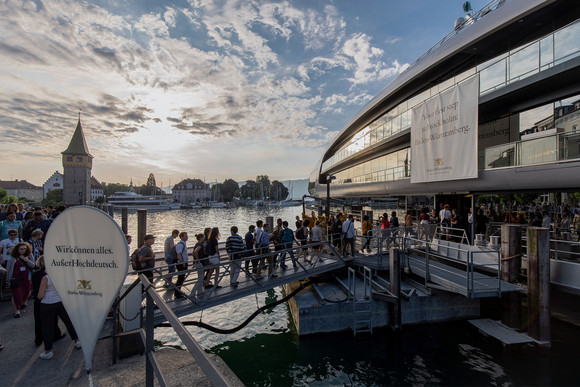 Forschung Nobelpreisträger-Schifffahrt 2019 Abfahrt in Lindau (Bild: © Staatsministerium Baden-Württemberg)