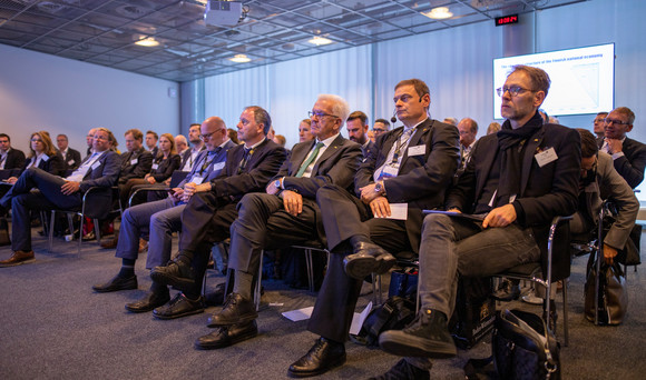 Auslandsbeziehungen Delegationsreise nach Finnland und Schweden Besuch beim finnischen Unternehmen F-Secure in Helsinki (Finnland) (Bild: Staatsministerium Baden-Württemberg)