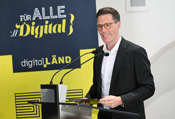 Auszeichnung der Gigabitkommunen mit Herrn Minister