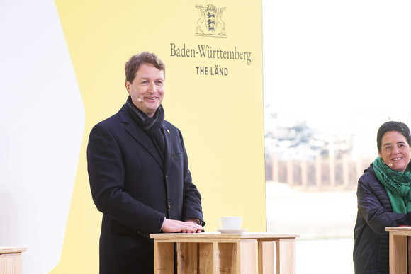 Imagekampagne Baden-Württemberg ist „THE LÄND“ Ola Källenius, Vorstandsvorsitzende der Daimler AG, bei der Pressekonferenz im Hafen Stuttgart