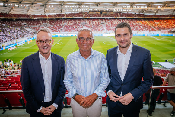 Sicherheit Stadionallianzen in Baden-Württemberg v.l.n.r.: Vorstandsvorsitzender der VfB Stuttgart 1893 AG Alexander Wehrle, Stv. Ministerpräsident und Innenminister Thomas Strobl, Geschäftsführer der DFL GmbH Dr. Marc Lenz