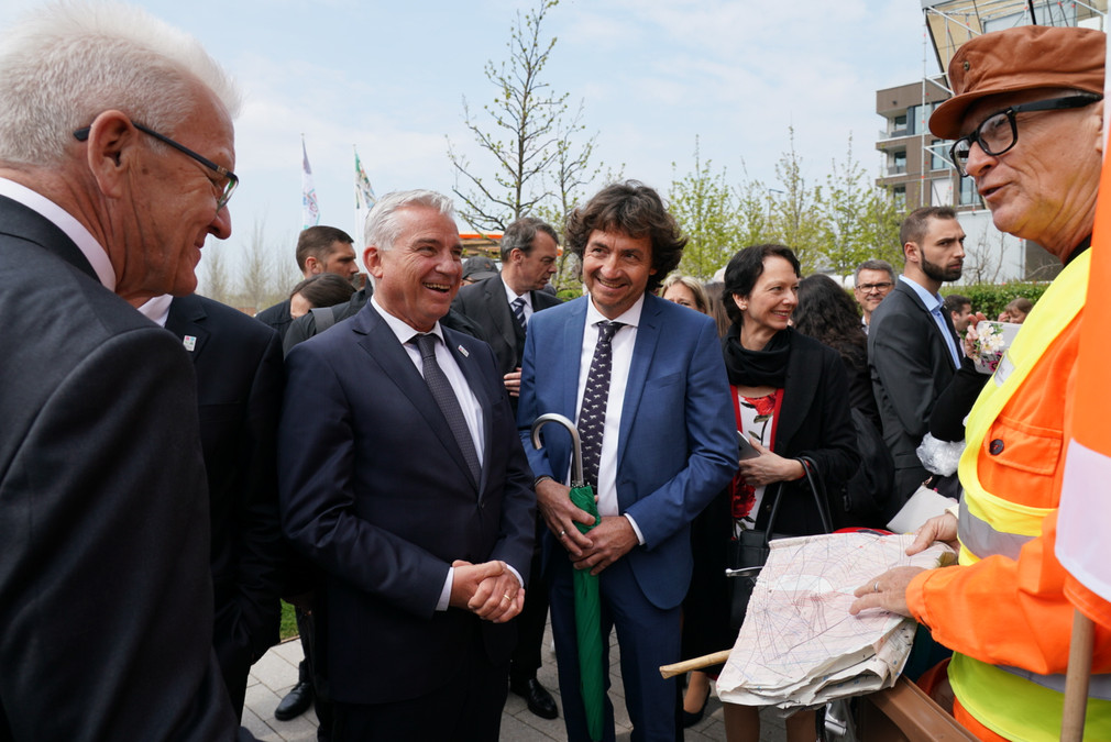 Ministerpräsident Kretschmann und Innenminister Strobl bei der Eröffnung der Bundesgartenschau 2019 in Heilbronn.