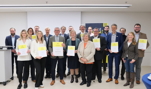 Übergabe von Breitbandförderbescheiden