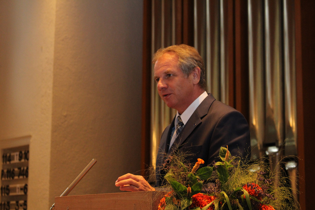 Innenminister Reinhold Gall bei seiner Ansprache.