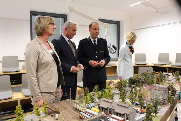 Impressionen von der Einweihung der Landesfeuerwehrschule in Bruchsal 