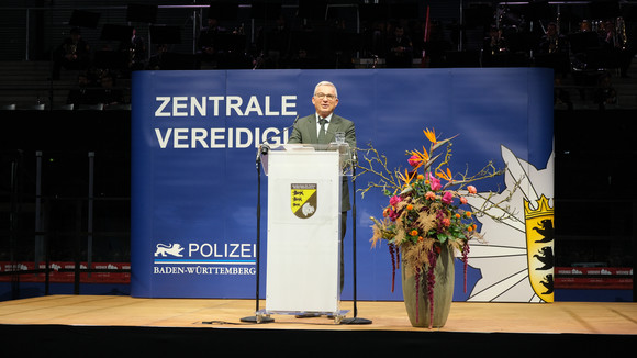 Polizei Erste zentrale Vereidigungsfeier der Polizei Baden-Württemberg Zentrale Vereidigung Polizei Baden-Württemberg 2025