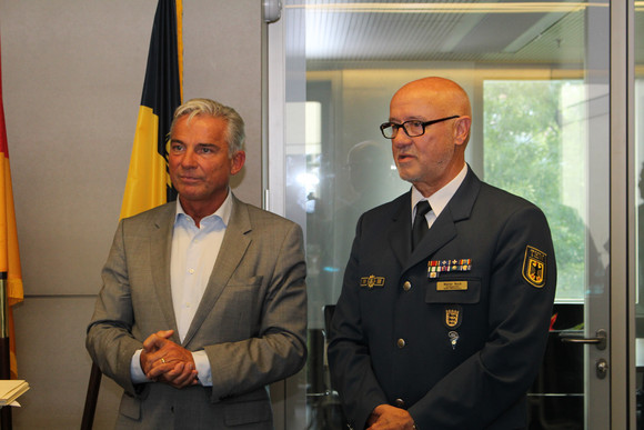 Innenminister Thomas Strobl und Walter Nock, THW-Landessprecher für Baden-Württemberg