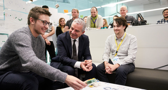 Minister Thomas Strobl bei der Morgenstadt-Werkstatt. Fotograf Steffen Schmid.