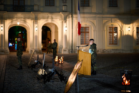 Öffentliches Gelöbnis der Bundeswehr im Schlosshof in Ludwigsburg