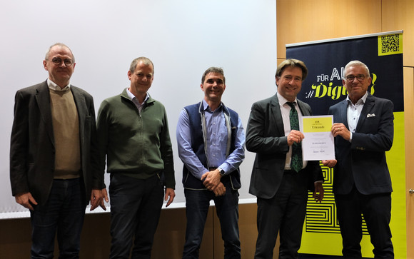 Übergabe von Breitbandförderbescheiden