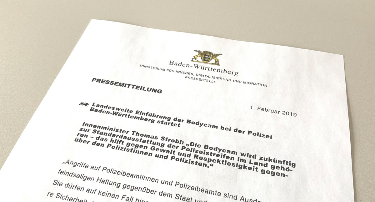 Foto einer Pressemitteilung des Ministeriums für Inneres, Digitalisierung und Migration Baden-Württemberg.