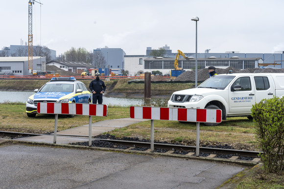 Ministerpräsident Kretschmann und Innenminister Strobl besuchen im Rahmen der Straßburg-Delegationsreise die Wasserschutzpolizei