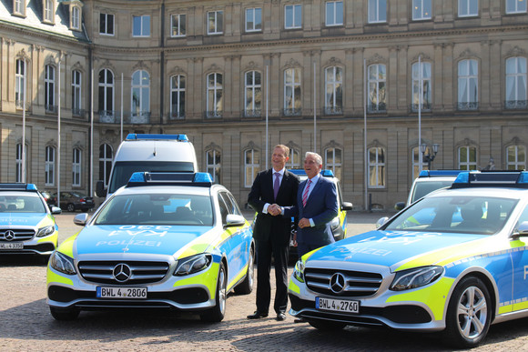 Fahrzeugübergabe der neuen Flotte der Polizei Baden-Württemberg