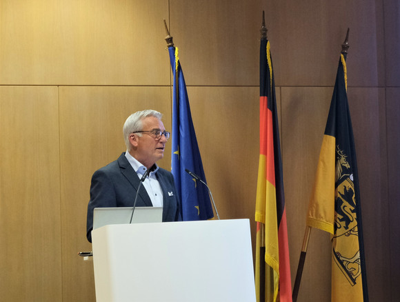 Übergabe von Breitbandförderbescheiden