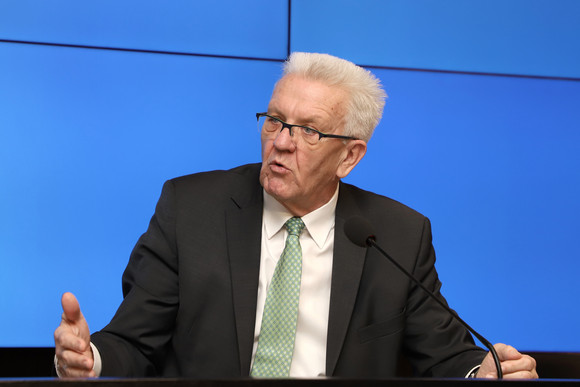 PRESSEKONFERENZ Straßenbau 2018 erneut auf Rekordniveau Ministerpräsident Winfried Kretschmann (Bild: Staatsministerium Baden-Württemberg)