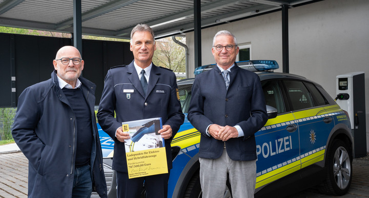 Förderbescheidübergabe PP Aalen E-Autos